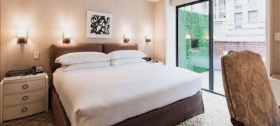 City Club Hotel