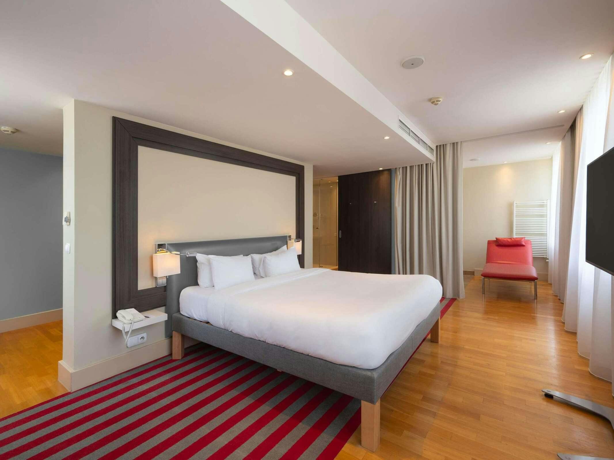 Hotel Mercure Warszawa Grand photo 4