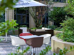 Hotel Novotel Suites München Parkstadt Schwabing photo 2
