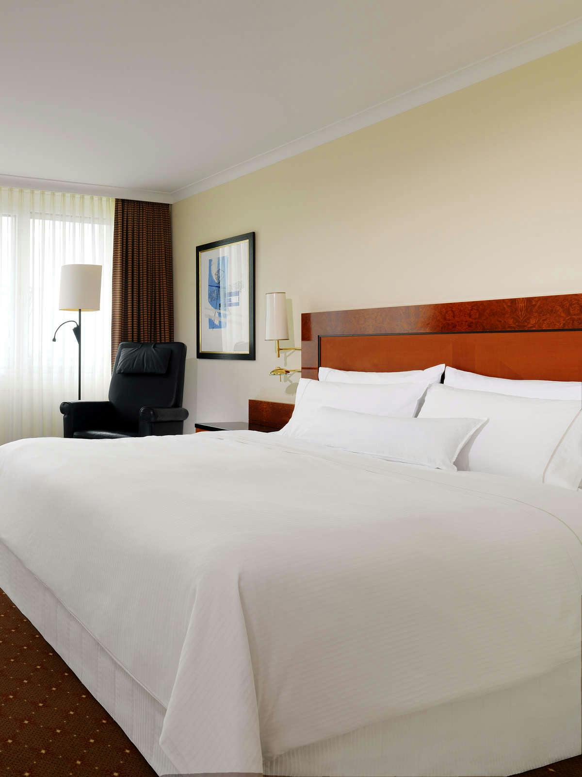 Hotel The Westin Grand Munich photo 2