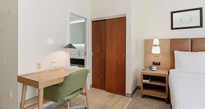 Hotel Best Western Plus Hannaford Inn & Suites photo 5