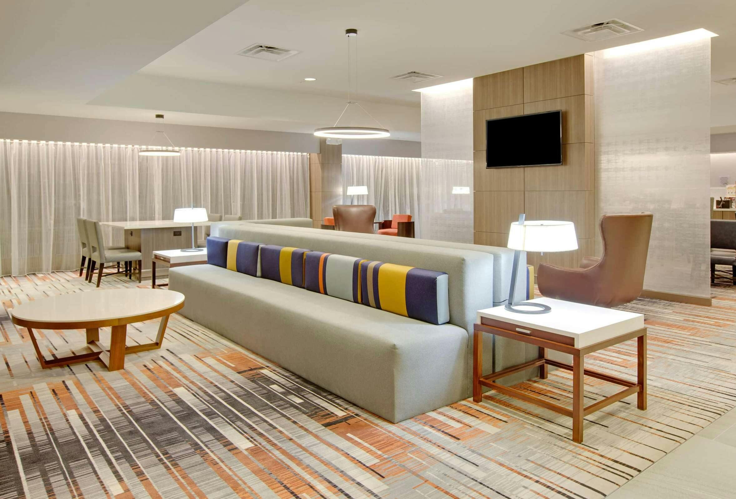 Hotel Wingate by Wyndham San Angelo photo 2