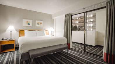 Hotel Atrium Hotel and Suites photo 2
