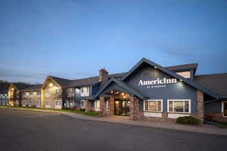 Hotel AmericInn Baldwin photo 1