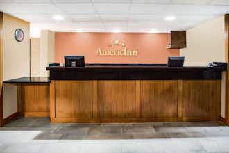 Hotel AmericInn Menomonie photo 2