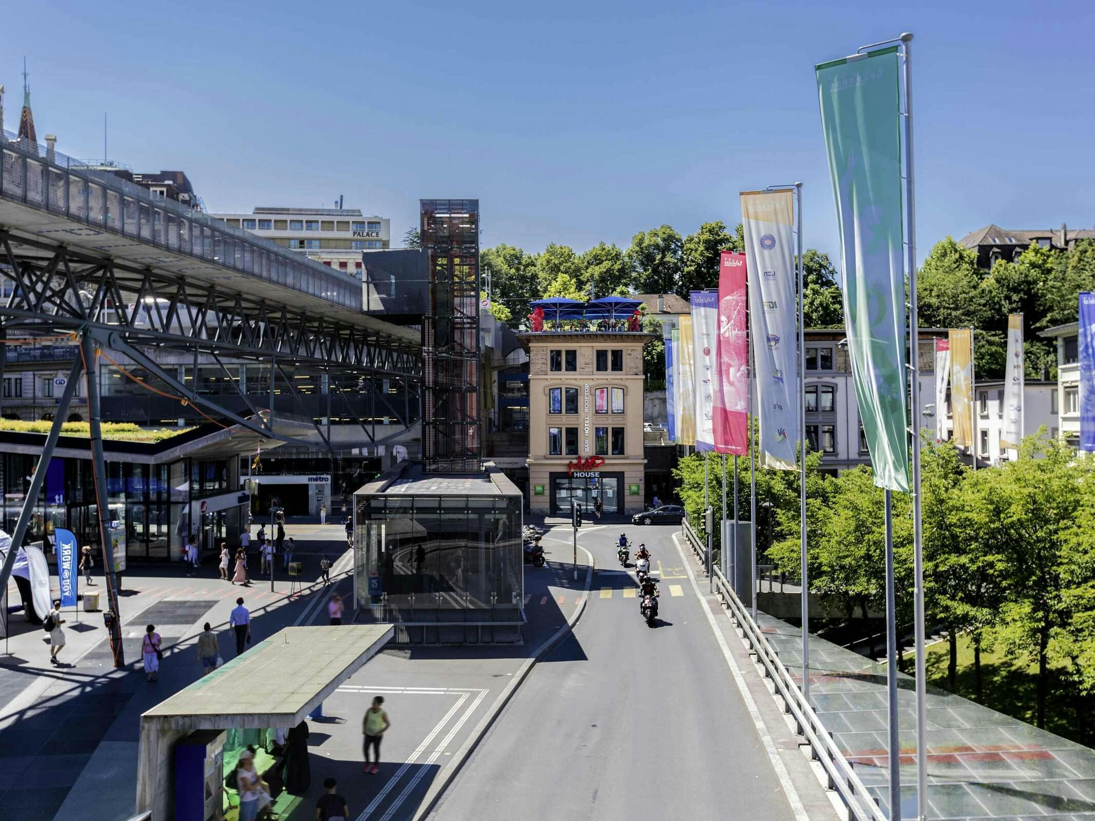 Ibis Styles Lausanne Center Mad House