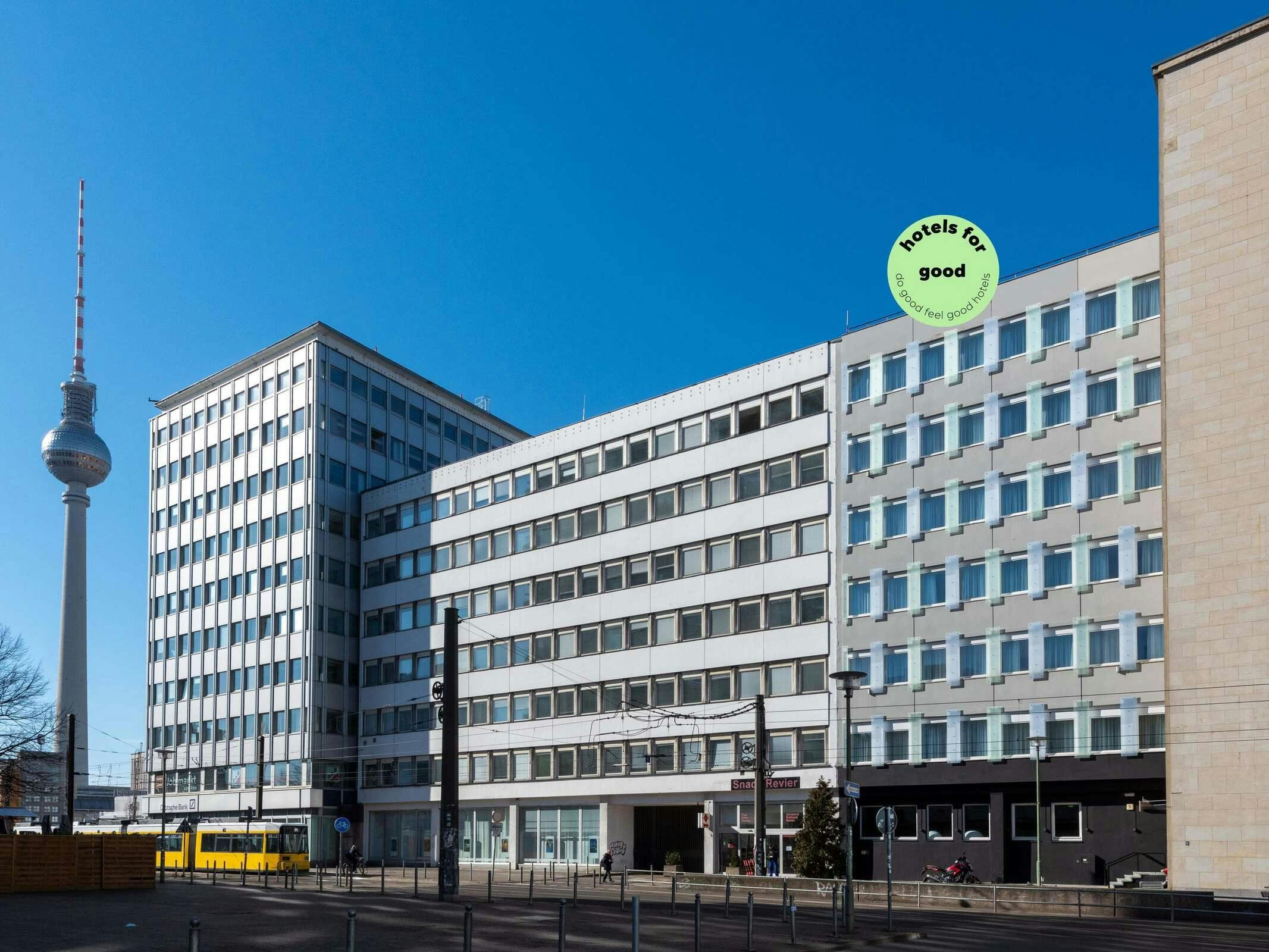 Greet Berlin Alexanderplatz