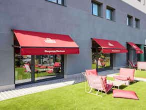 Hotel Ibis Styles Madrid Airport Valdebebas photo 3