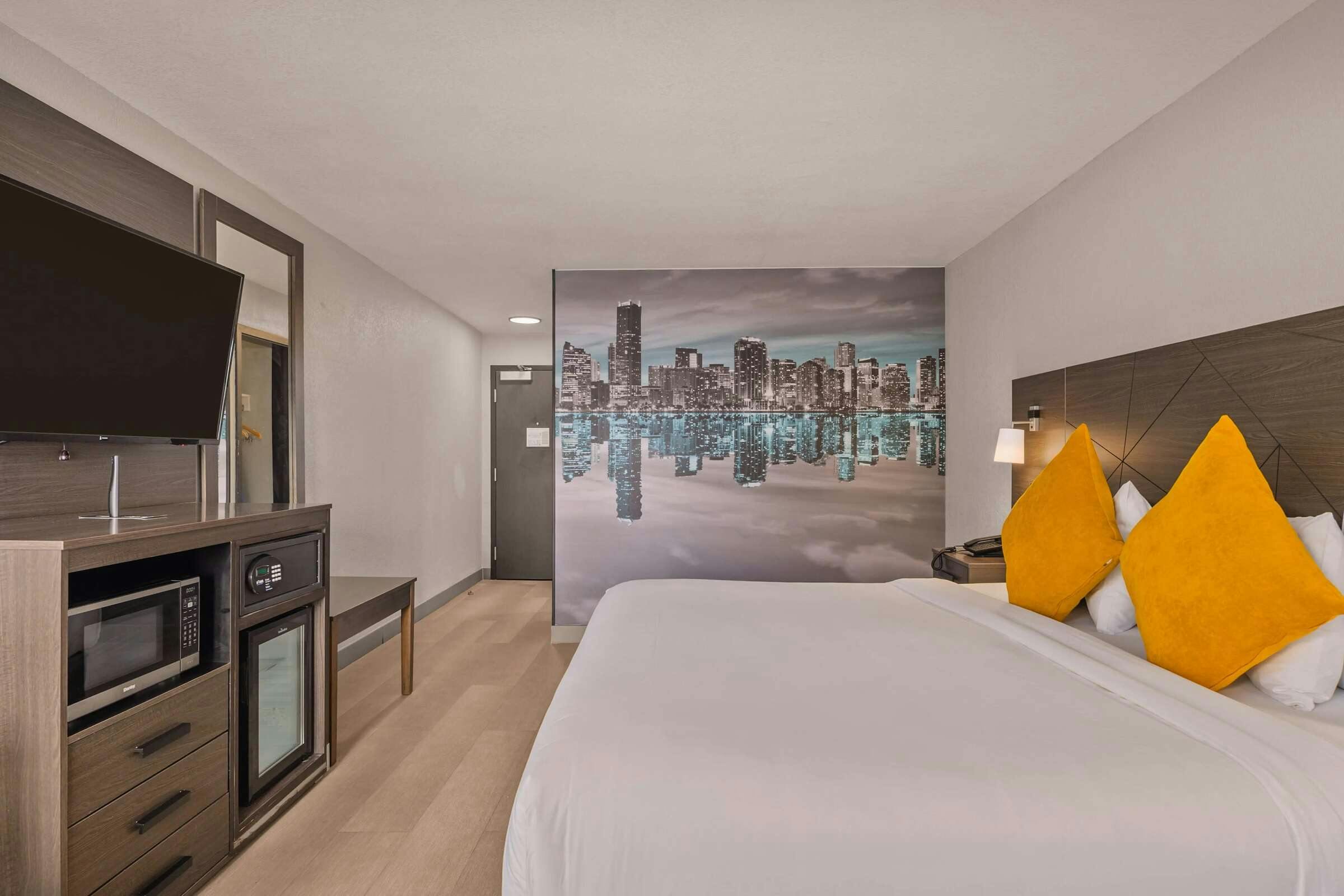 Hotel B&B HOTEL Miami Airport photo 1