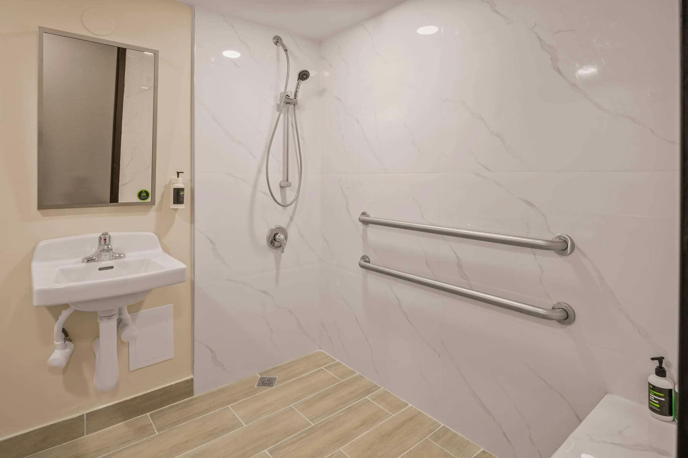 Hotel B&B HOTEL Miami Airport photo 3