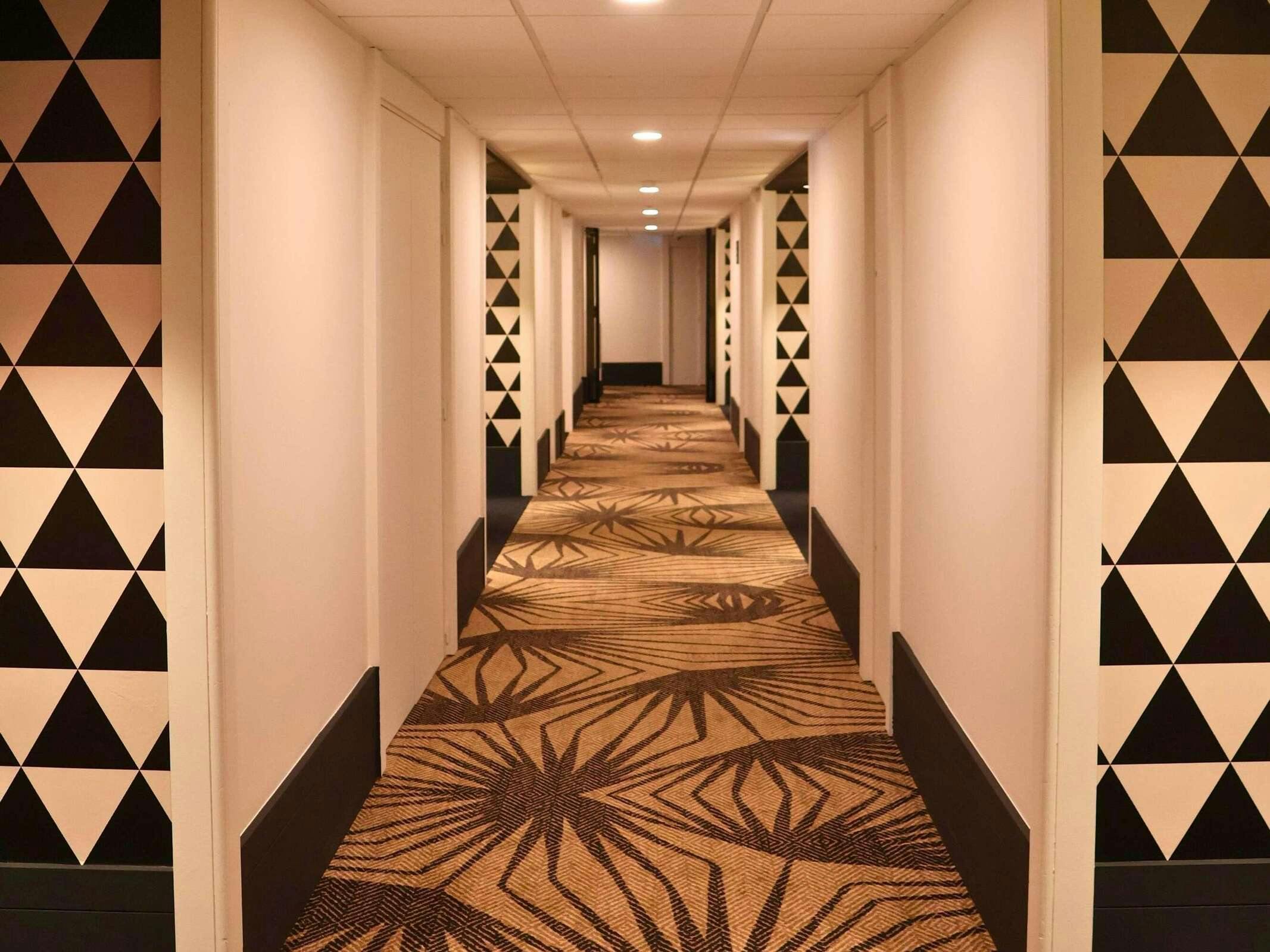 Hotel Mercure Nice Promenade Des Anglais photo 4