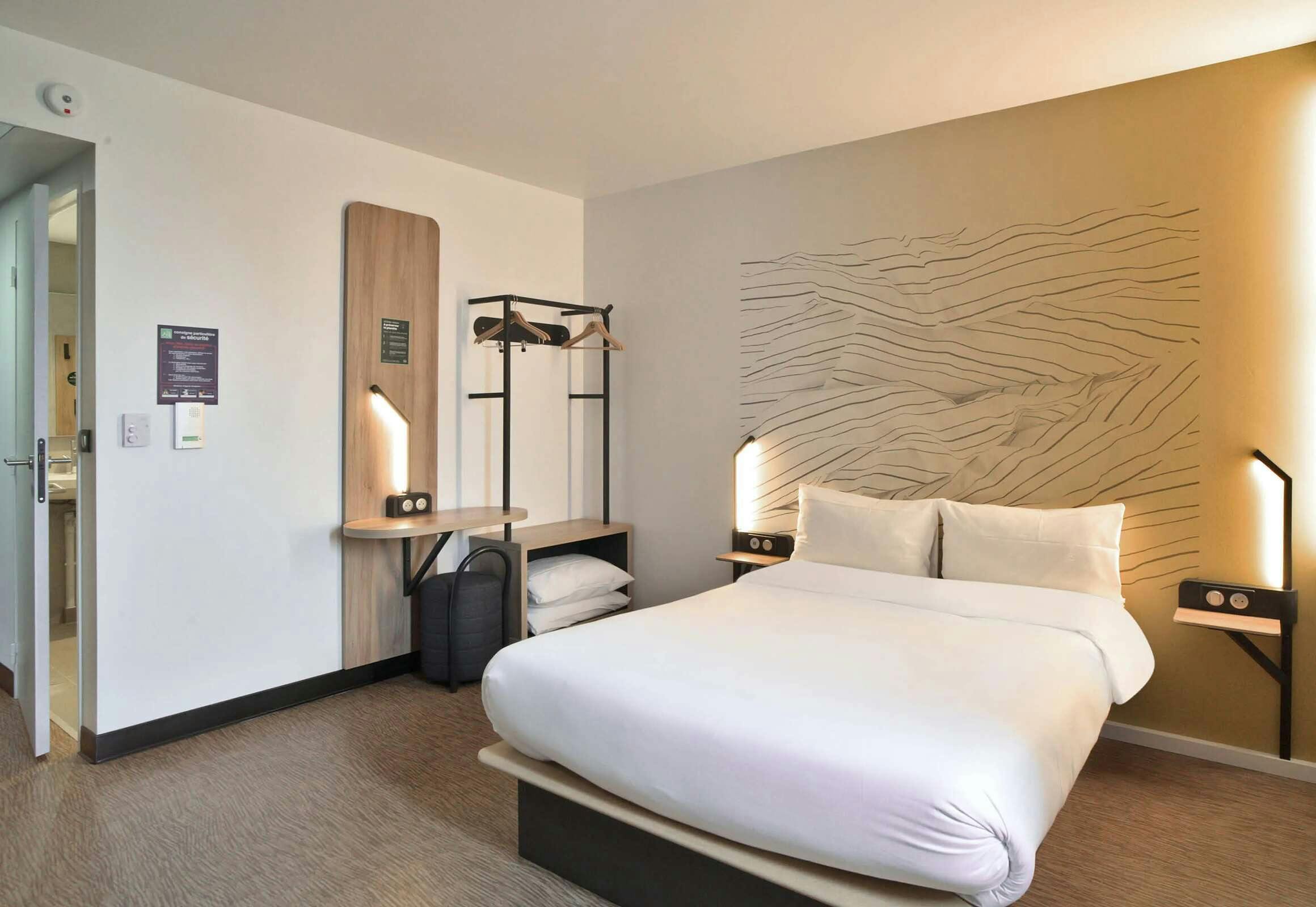 Hotel B&B HOTEL Dreux Nord photo 4