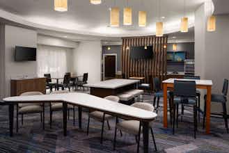 Hotel SpringHill Suites by Marriott Fort Myers Airport photo 5