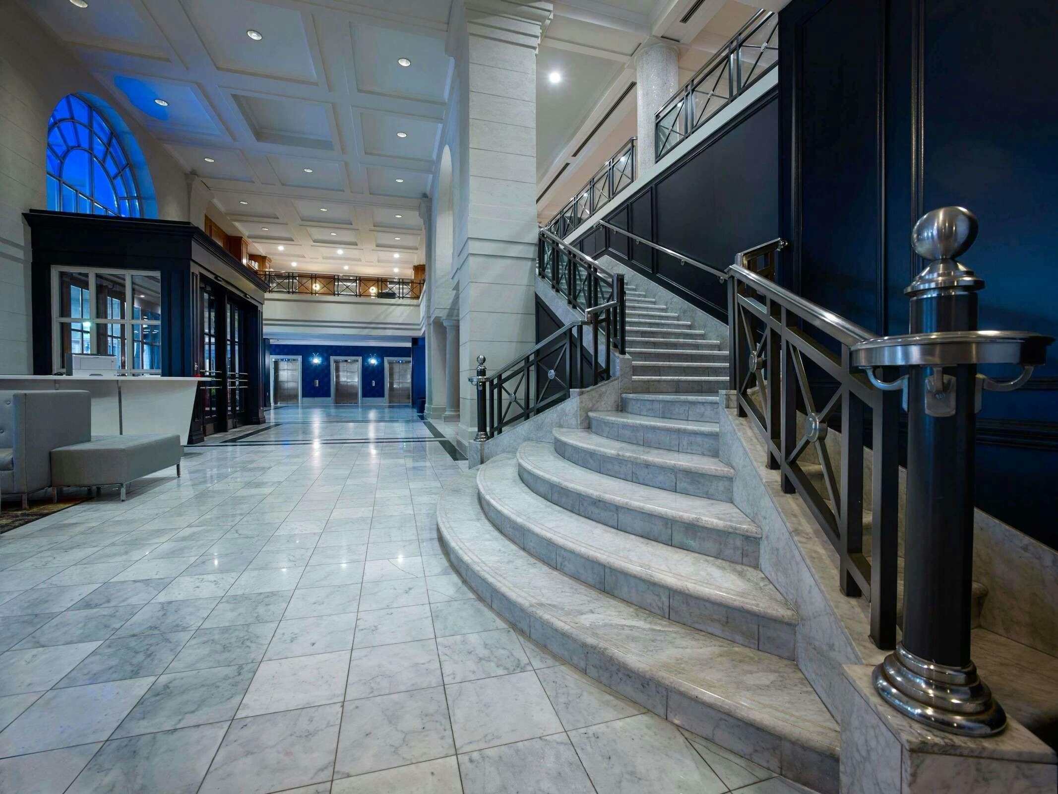 Hotel Novotel Toronto Centre photo 2