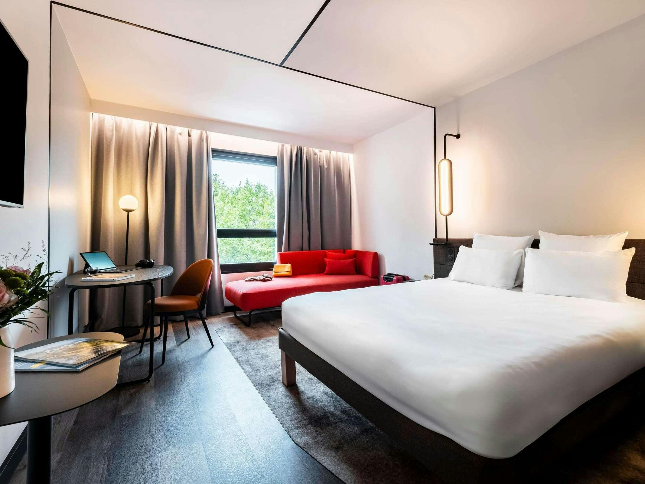 Hotel Novotel Atria Nimes Centre photo 1