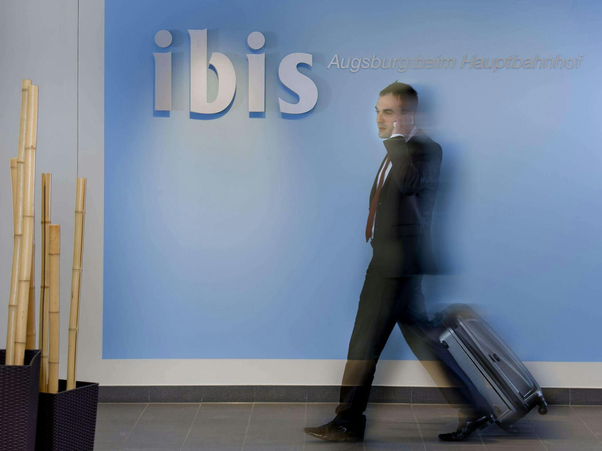 Hotel Ibis Augsburg Hauptbahnhof photo 4