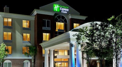 Holiday Inn Express Hotel & Suites Charleston North