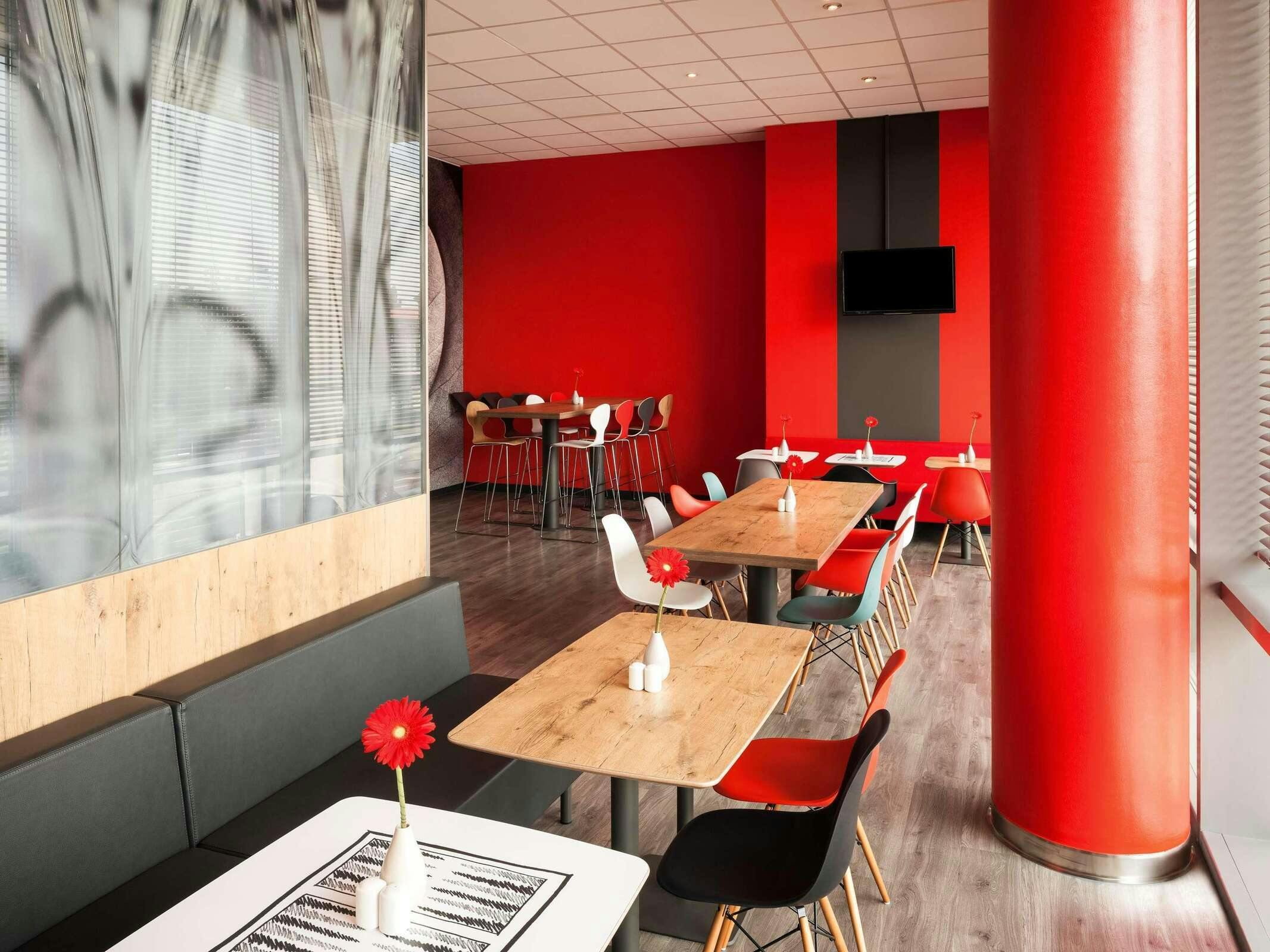 Hotel ibis Berlin Spandau photo 4