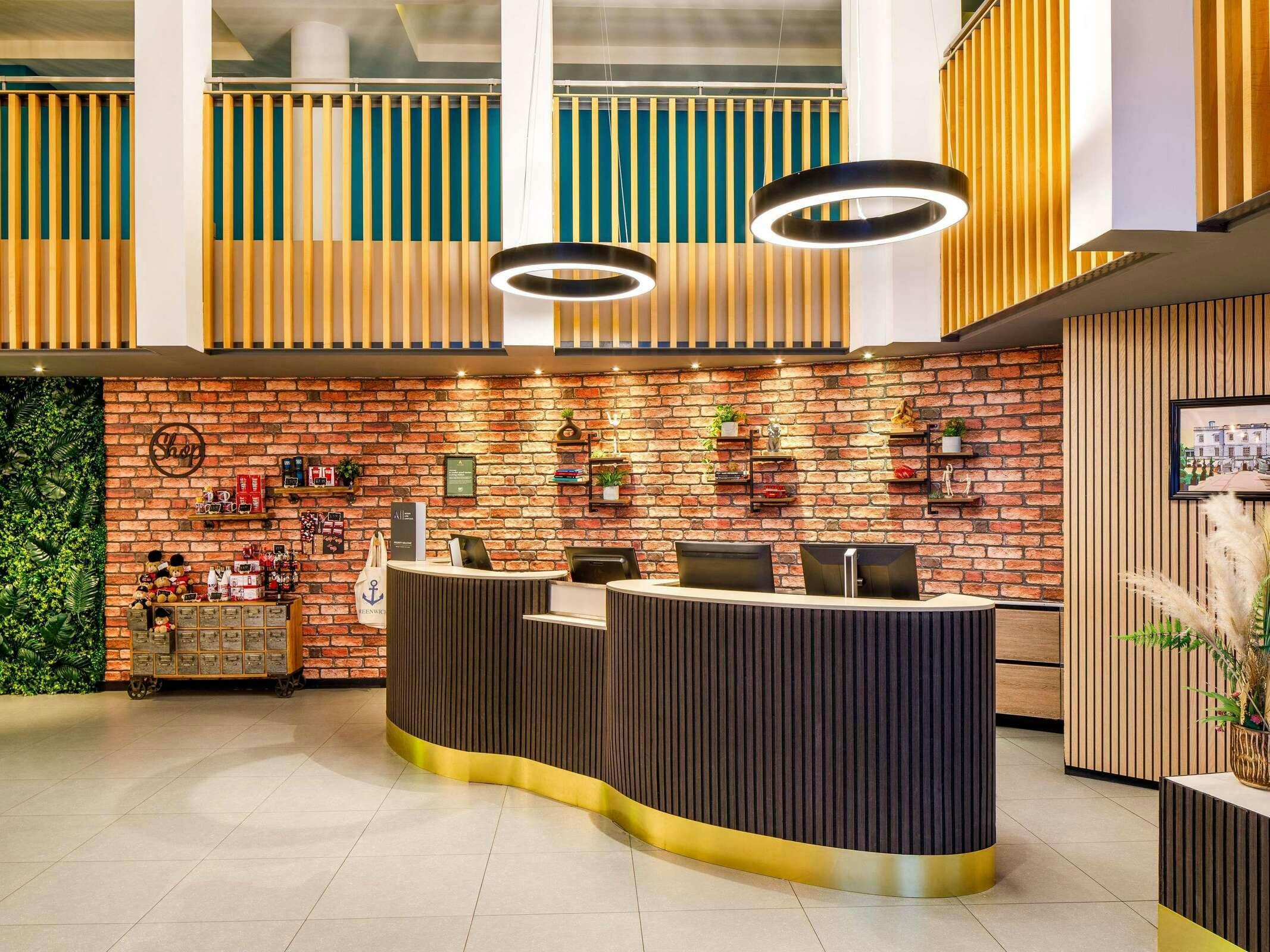 Hotel Novotel London Greenwich photo 3