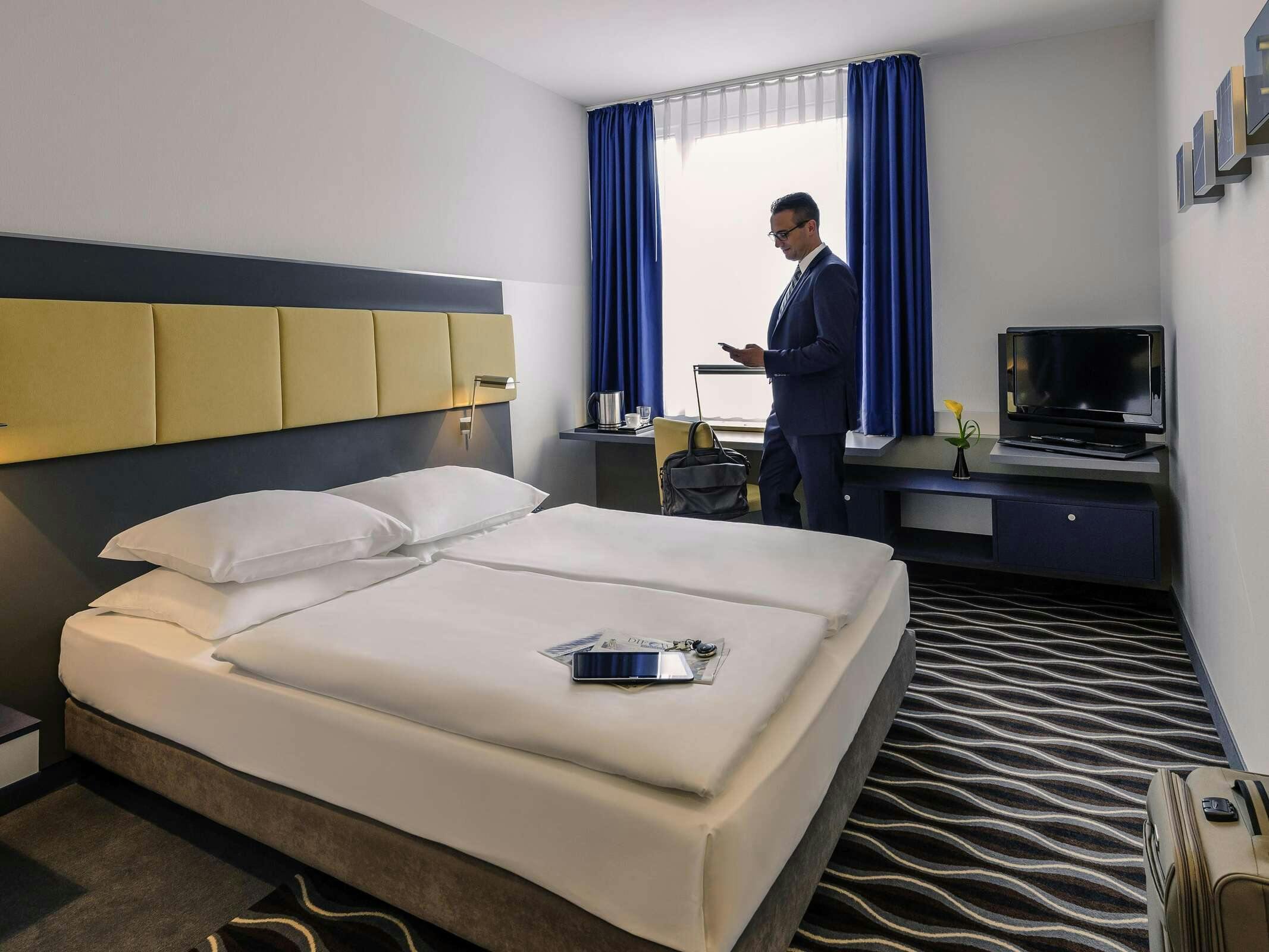 Hotel Mercure Hotel Frankfurt Eschborn Helfmann Park photo 2