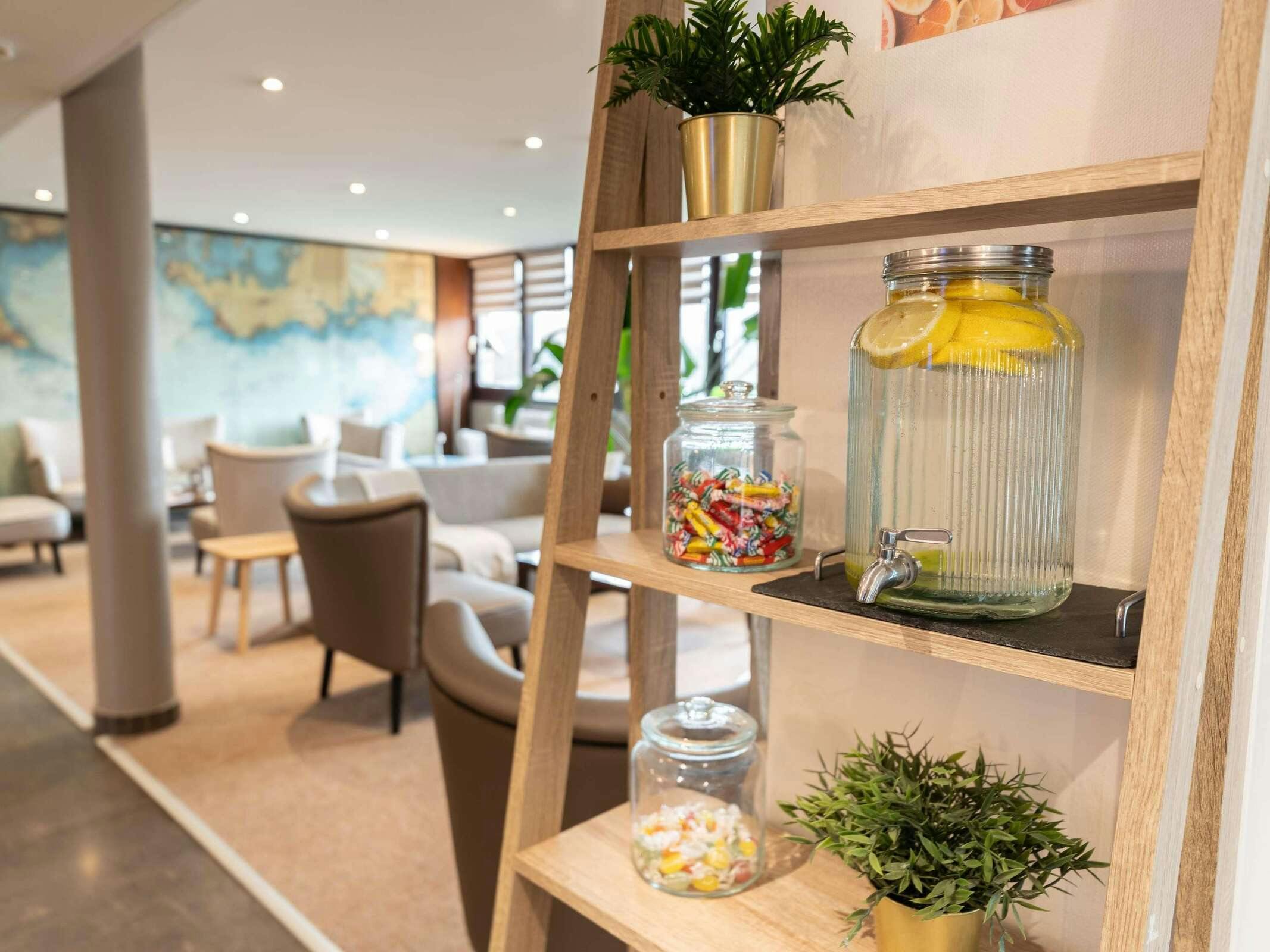 Hotel Mercure Rennes Cesson photo 2