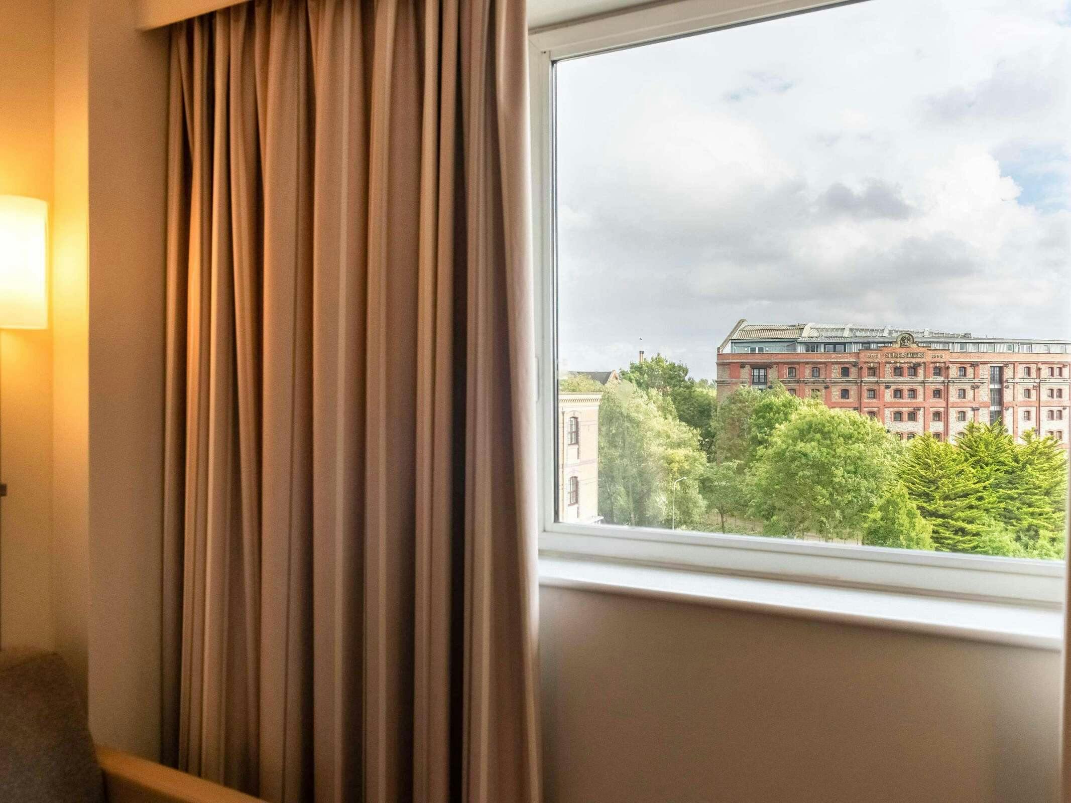 Hotel Novotel Cardiff Centre photo 4