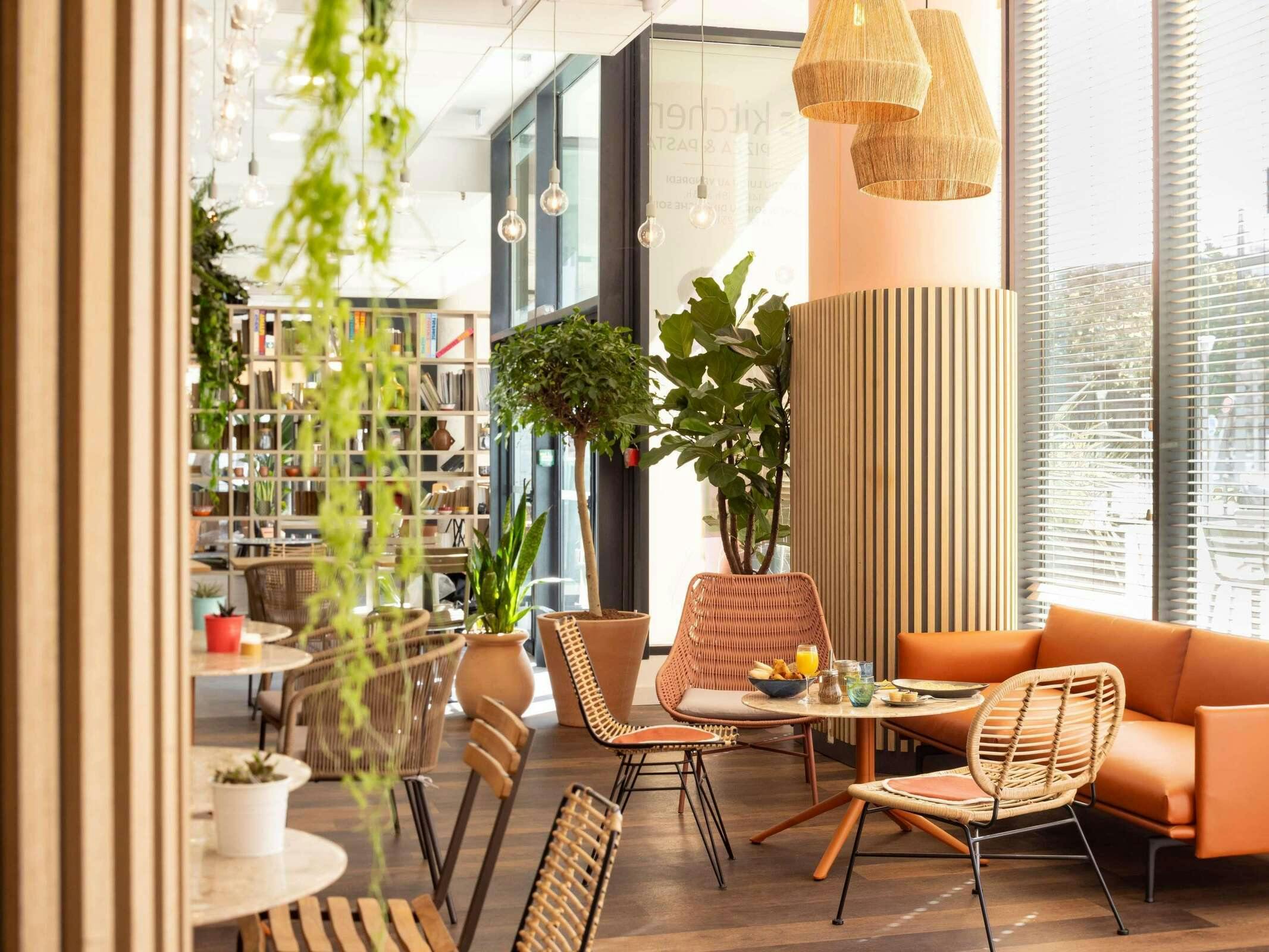 Hotel Ibis Marseille Centre Euroméd photo 4