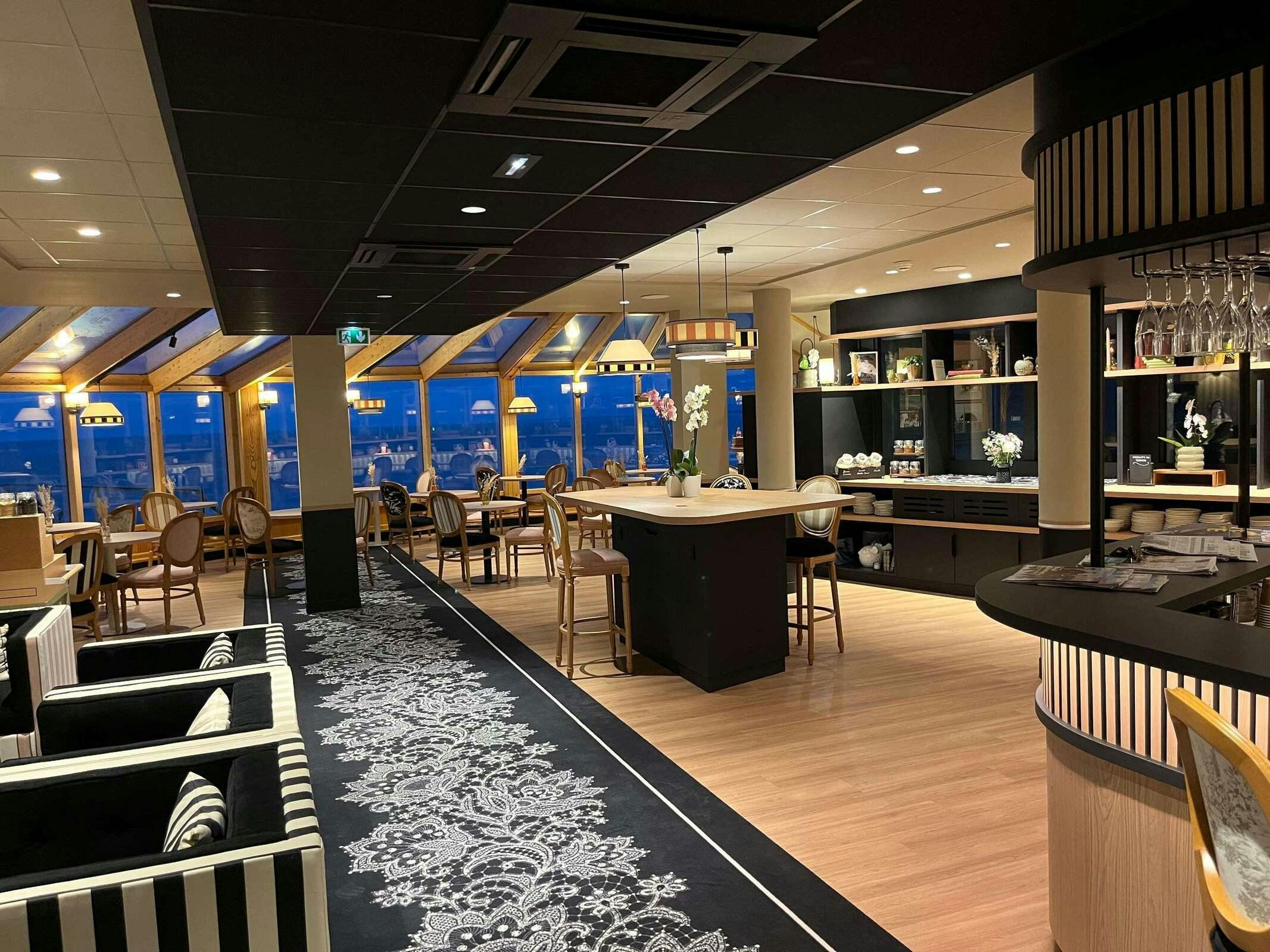 Hotel Hôtel Mercure Granville Le Grand Large photo 1