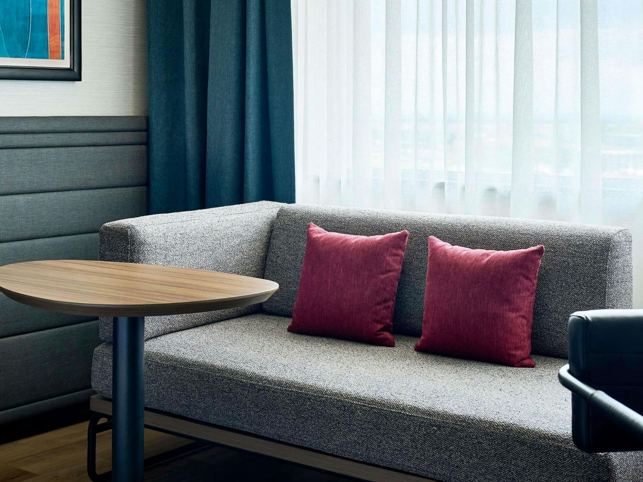 Hotel Novotel Toronto Vaughan Centre photo 3