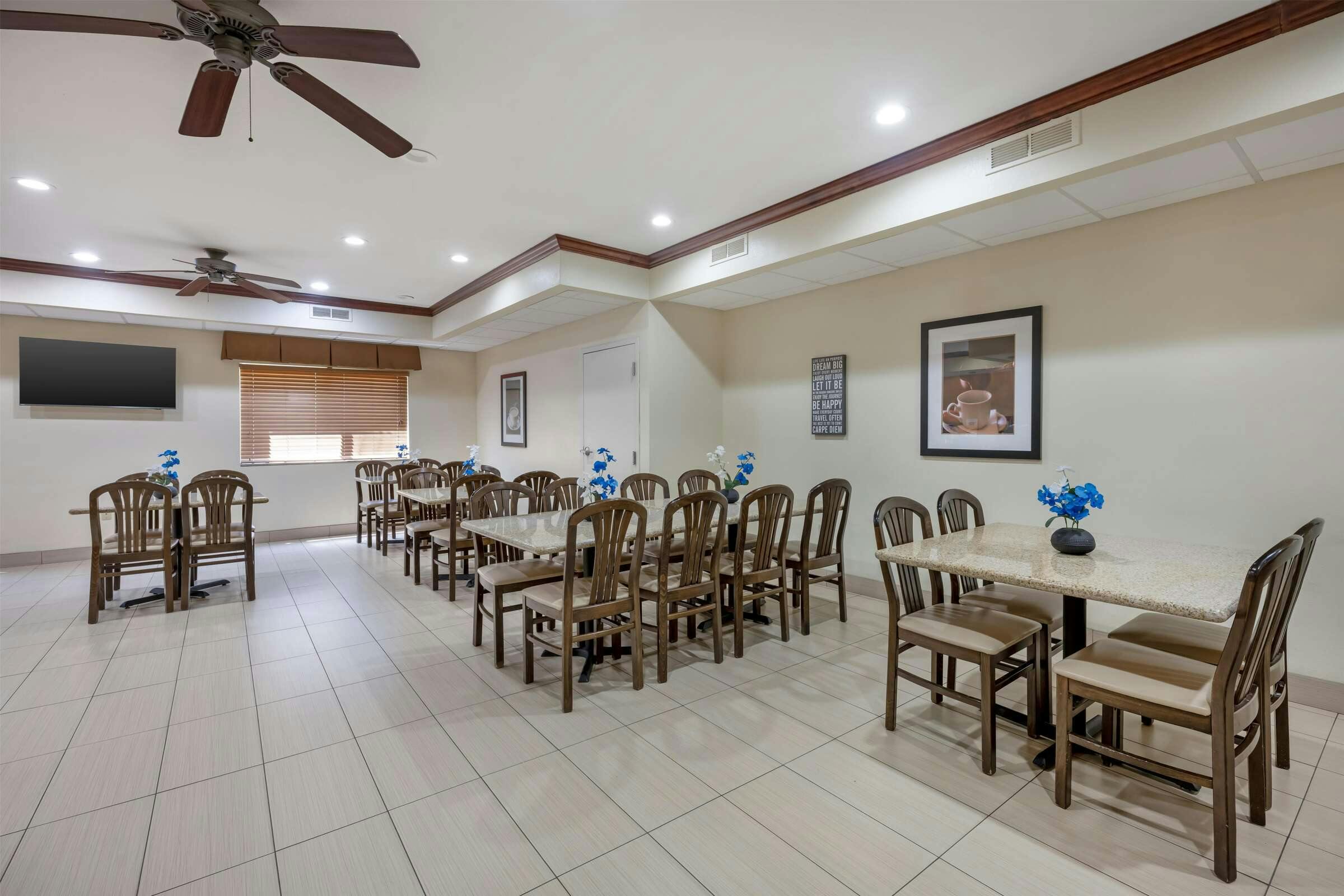 Hotel Best Western Geneseo Inn photo 2