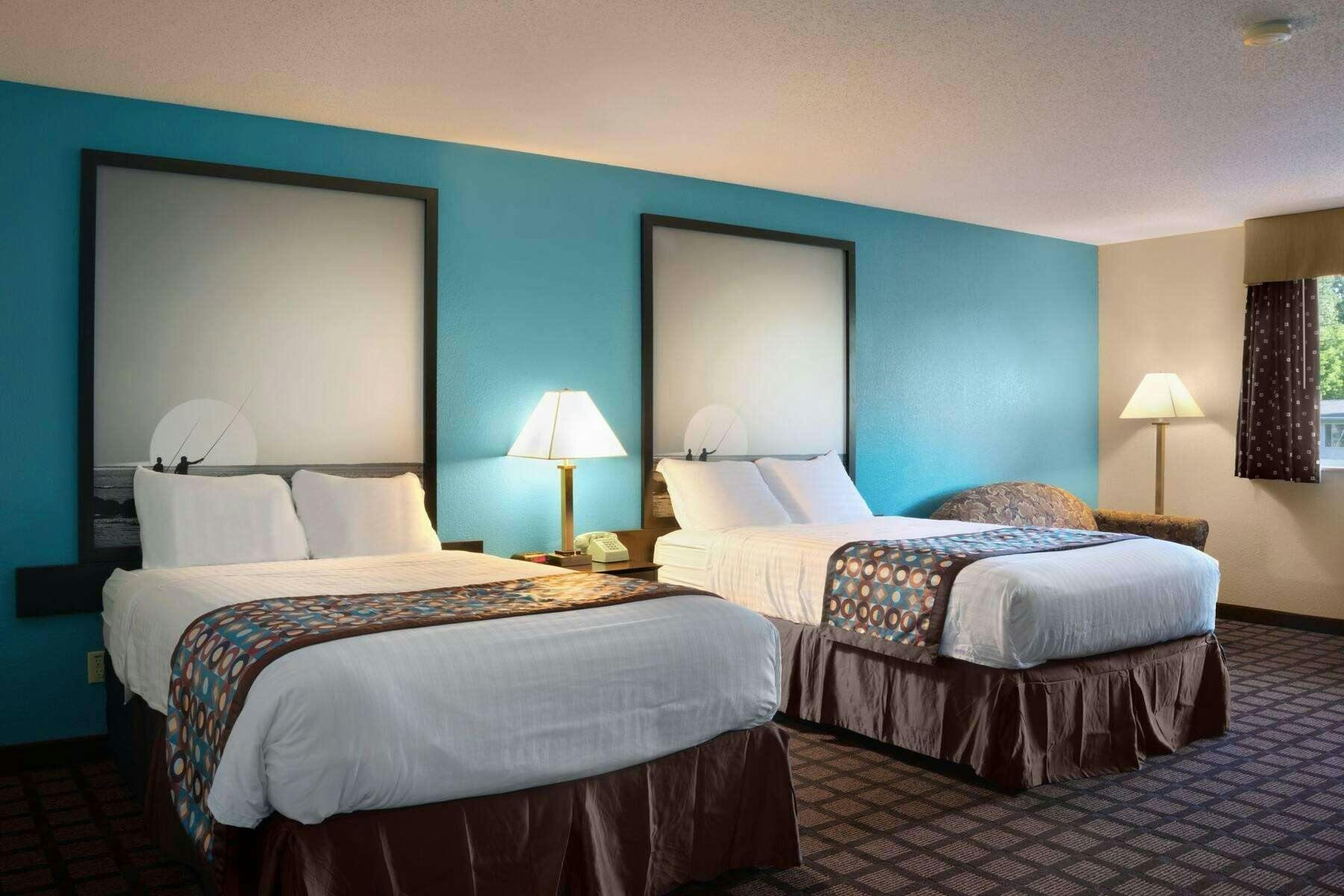 Hotel Fairview Inn & Suites Whitewater photo 1