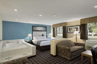 Hotel Fairview Inn & Suites Whitewater photo 2