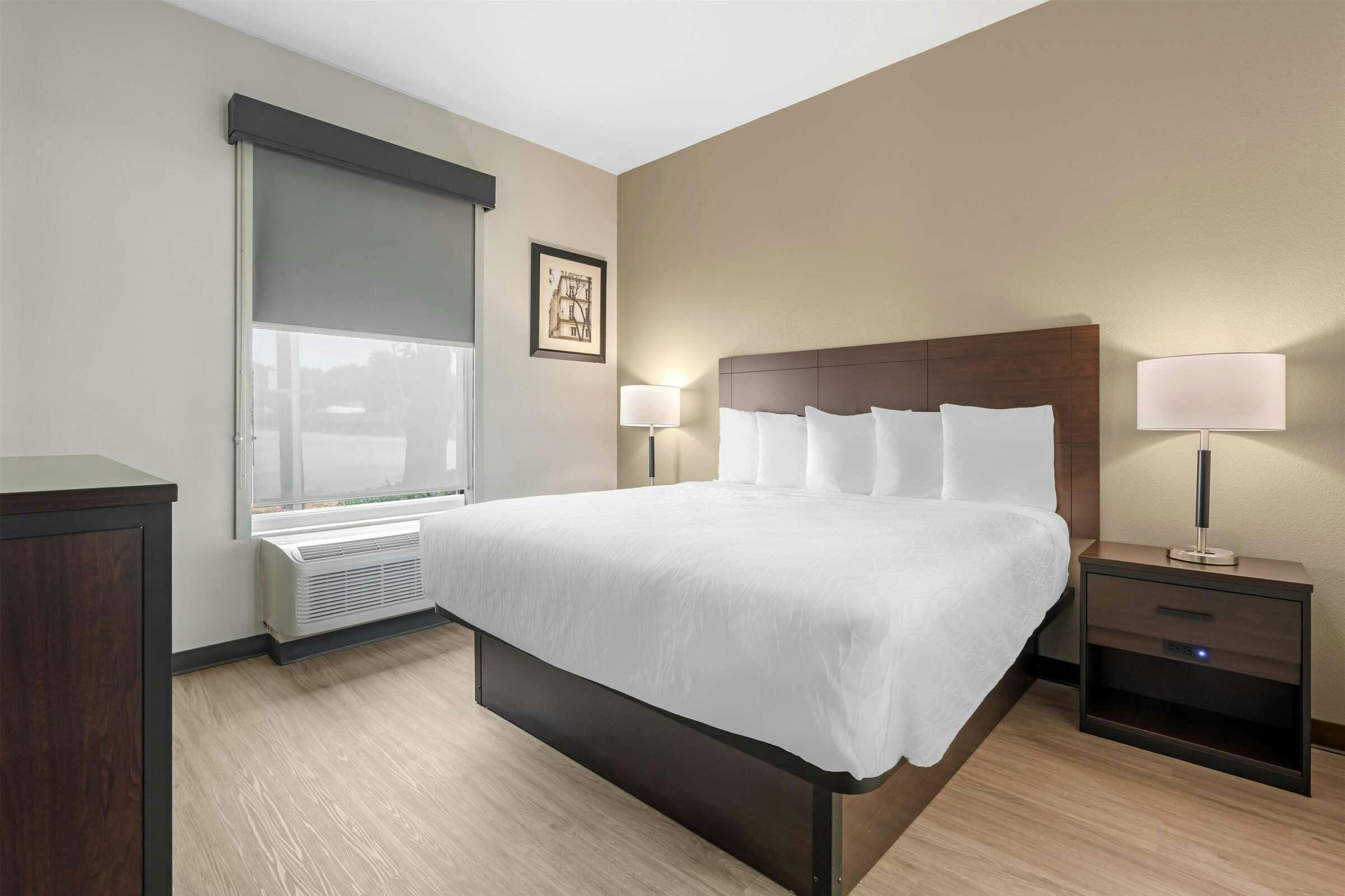 BEST WESTERN PLUS McKinney Inn & Suites