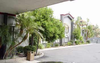 Hotel Sure Stay By Best Western Bakersfield Central photo 2