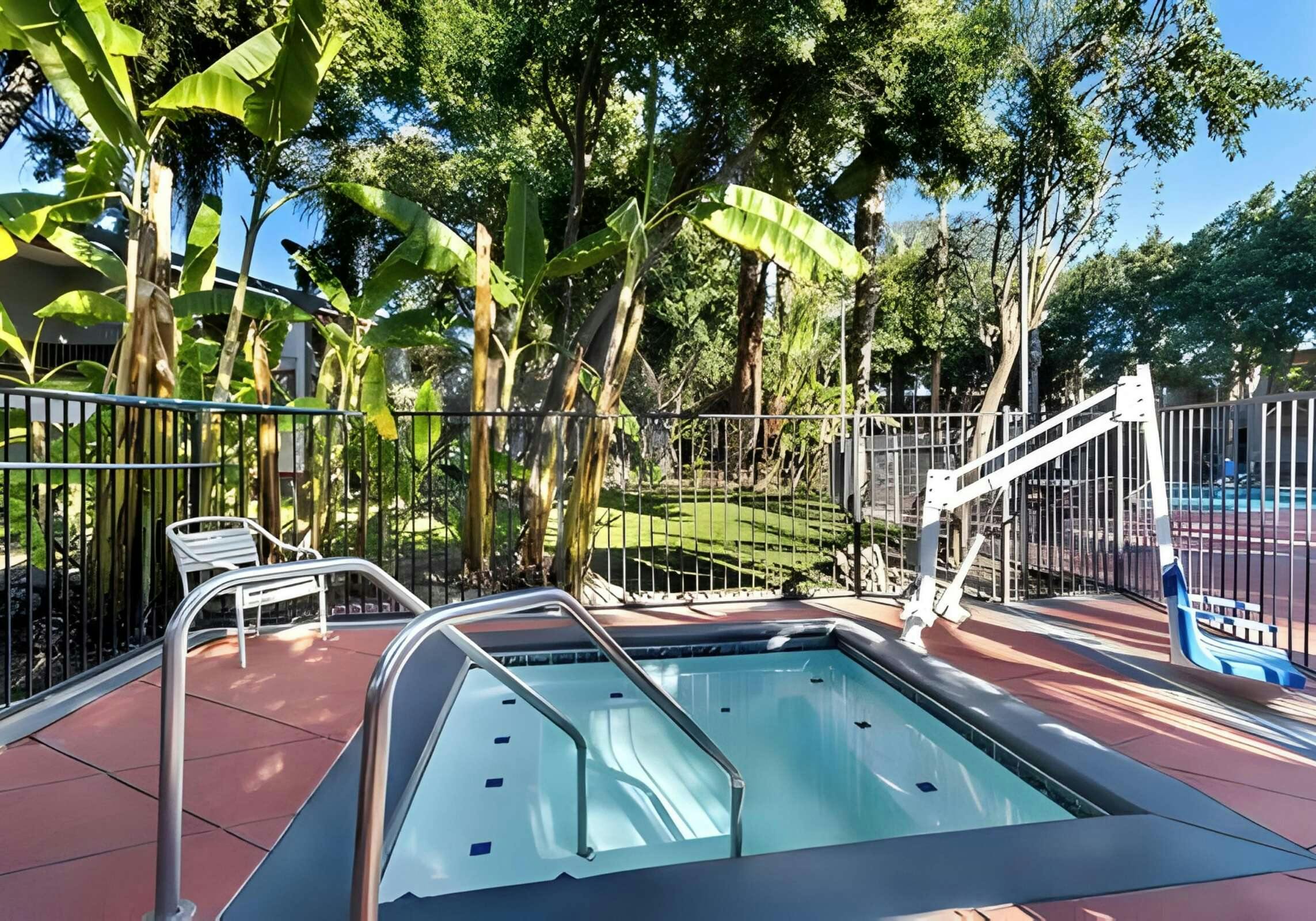 Hotel Sure Stay By Best Western Bakersfield Central photo 5