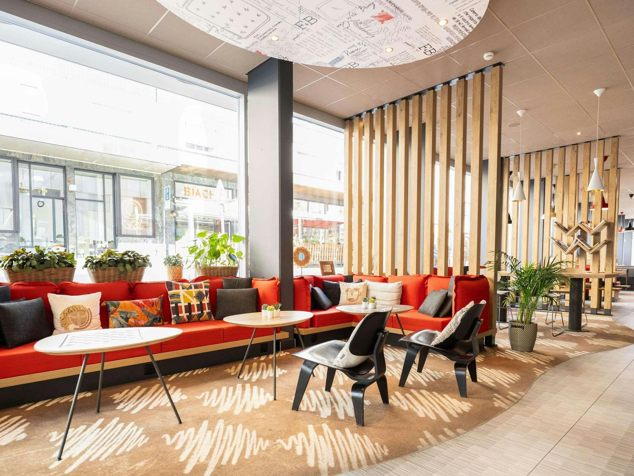 Hotel Ibis Geneve Centre Lac photo 1