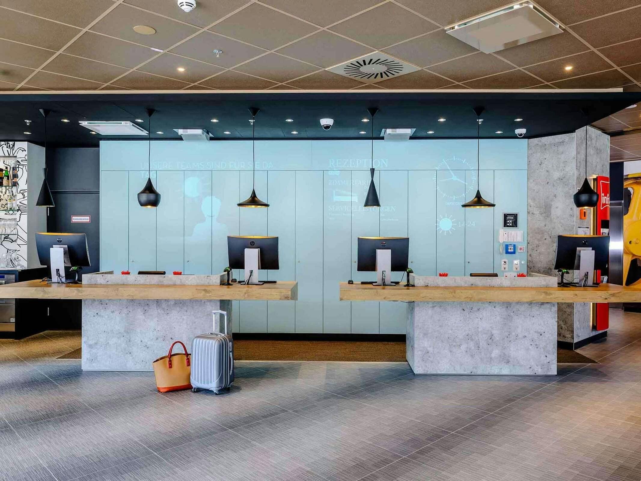 Hotel Ibis Wien Hauptbahnhof photo 1