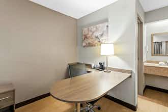 Hotel Red Roof Inn Dayton North Airport photo 1
