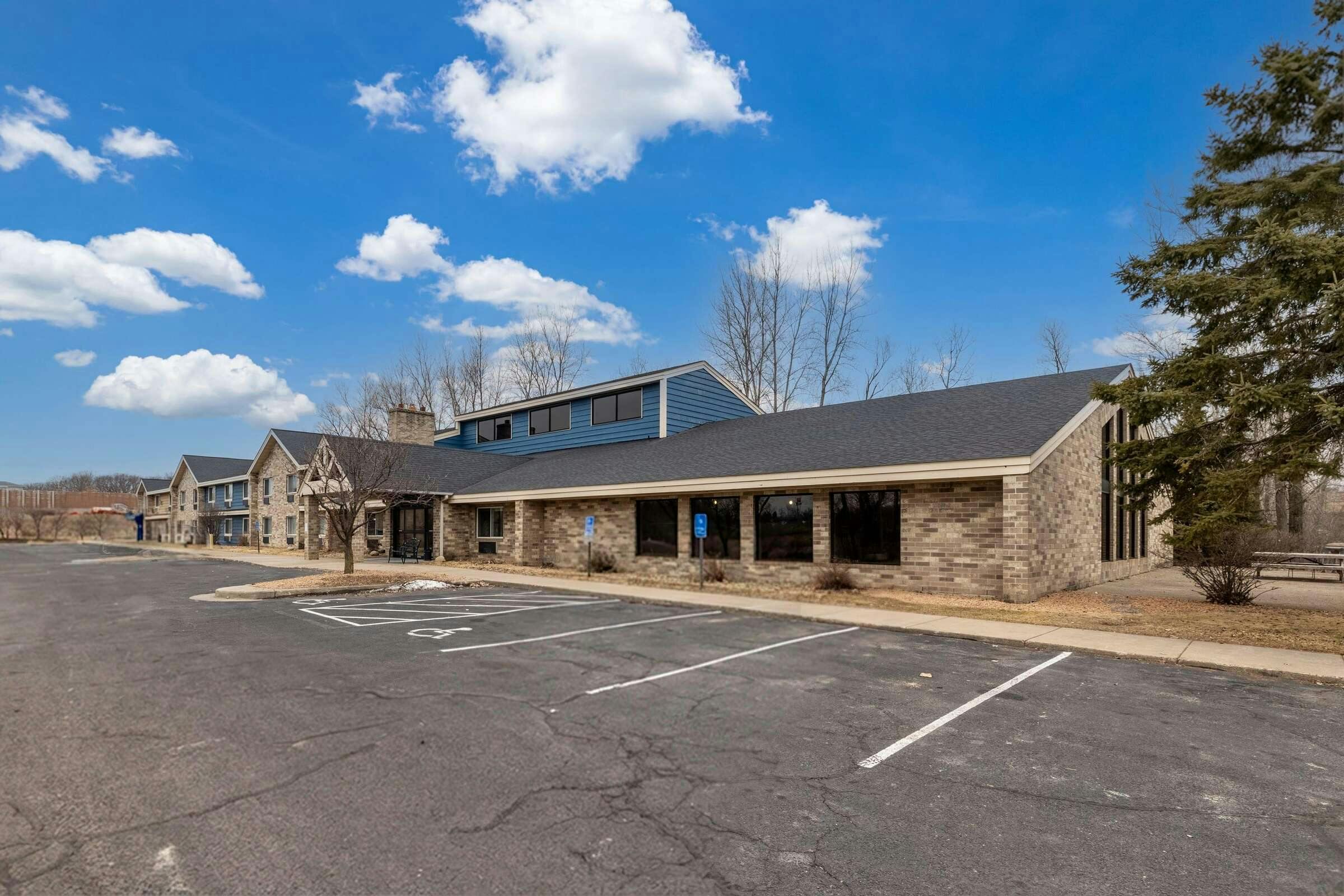 AmericInn White Bear Lake