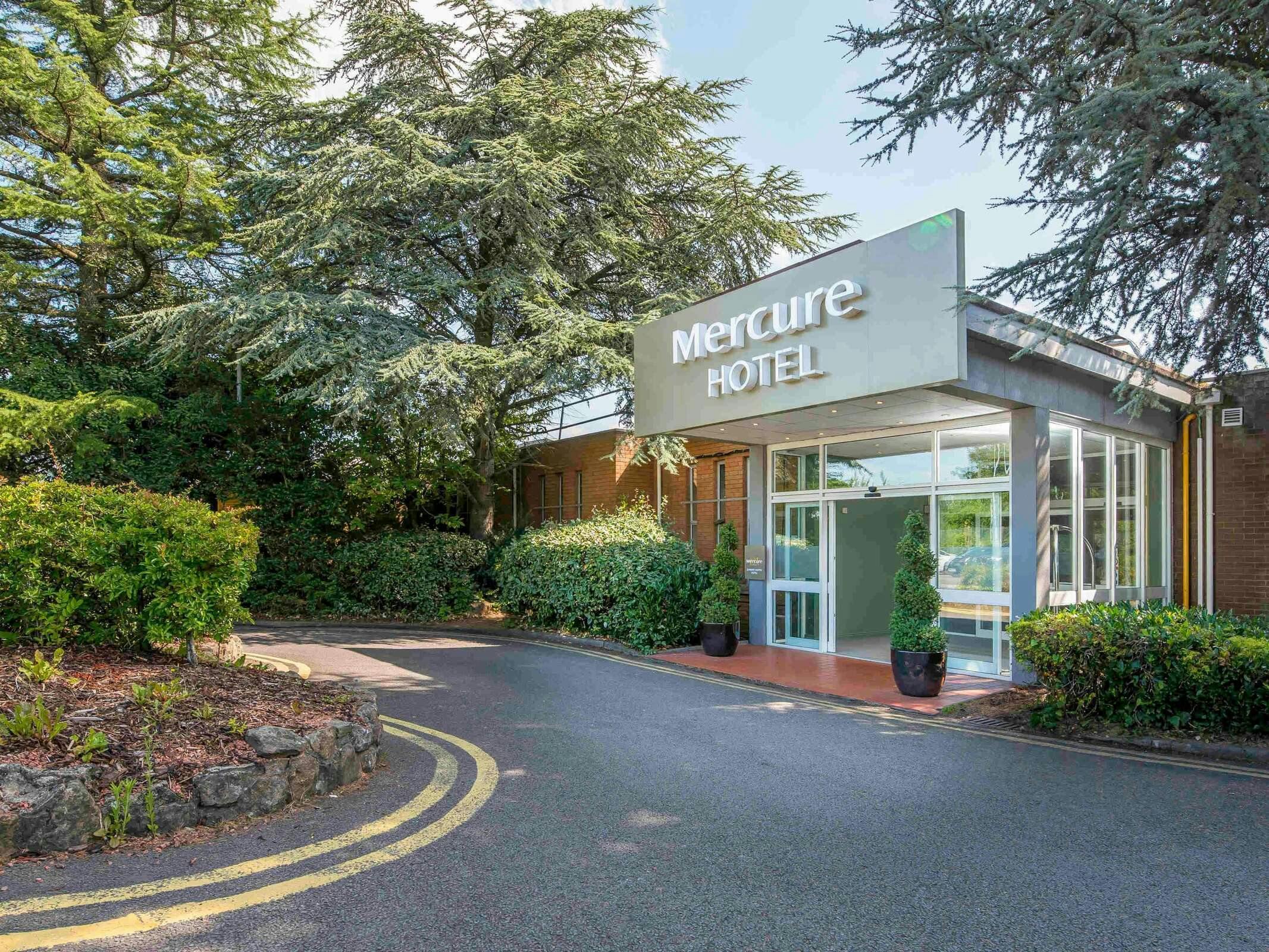Hotel Mercure Cardiff North Hotel photo 1