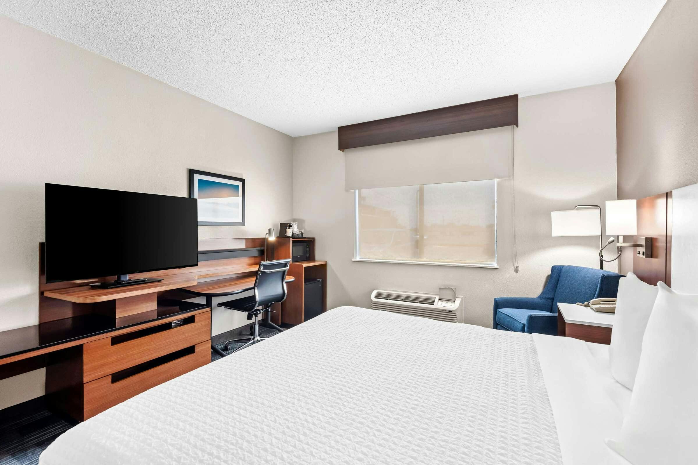 Hotel Sure Stay Plus Hotel By Best Western Ottumwa photo 1