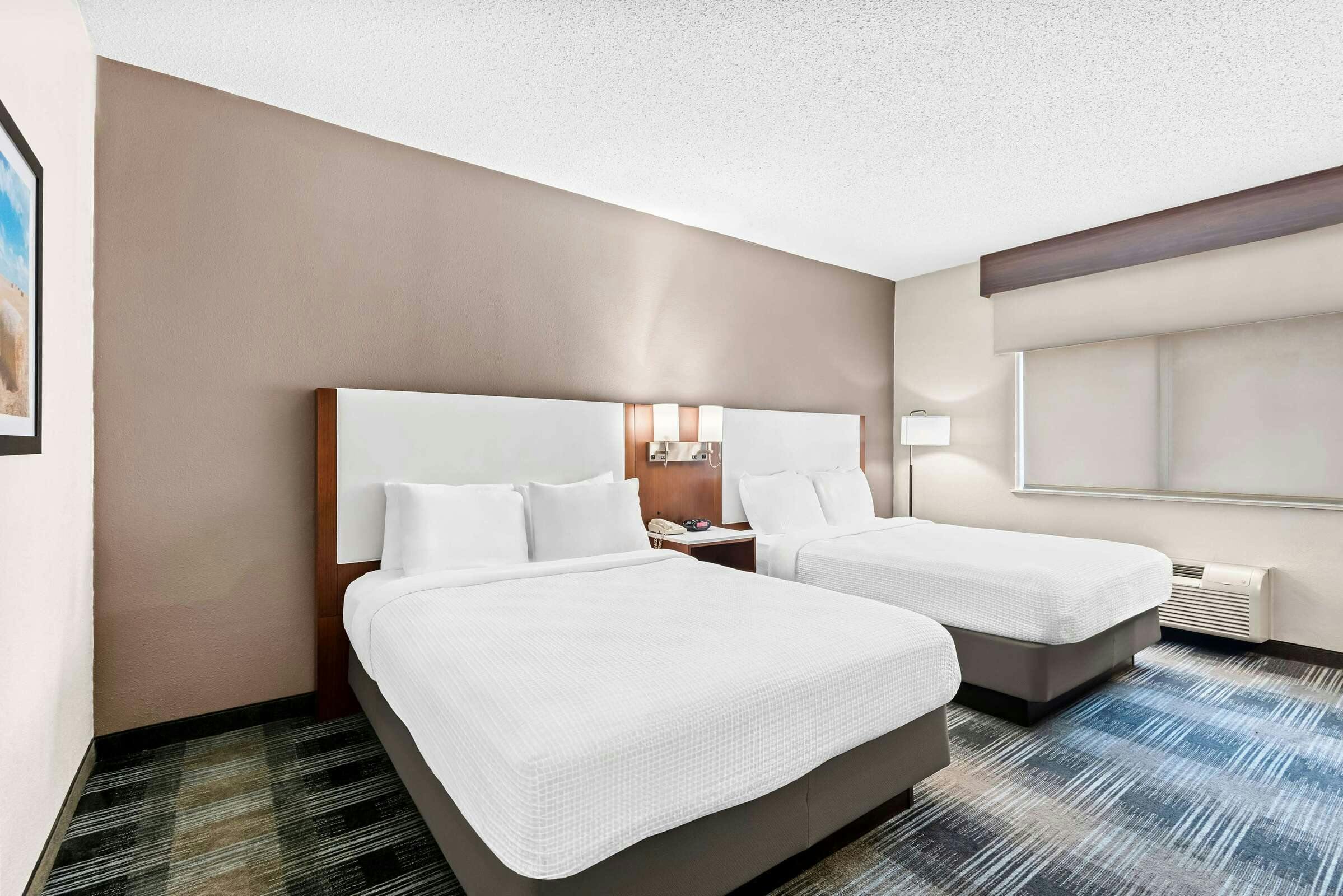 Hotel Sure Stay Plus Hotel By Best Western Ottumwa photo 2