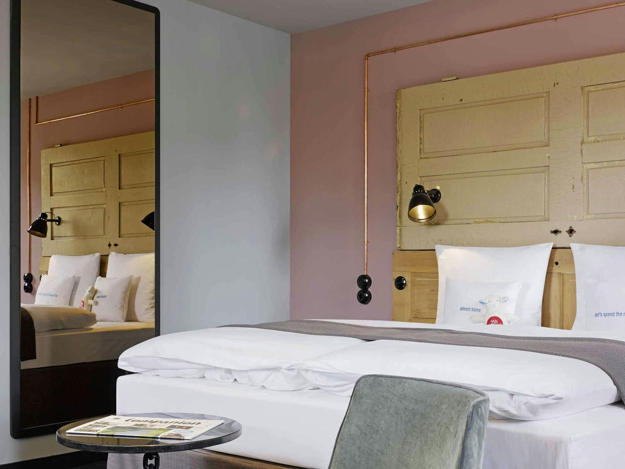 Hotel 25hours Hotel Altes Hafenamt photo 5