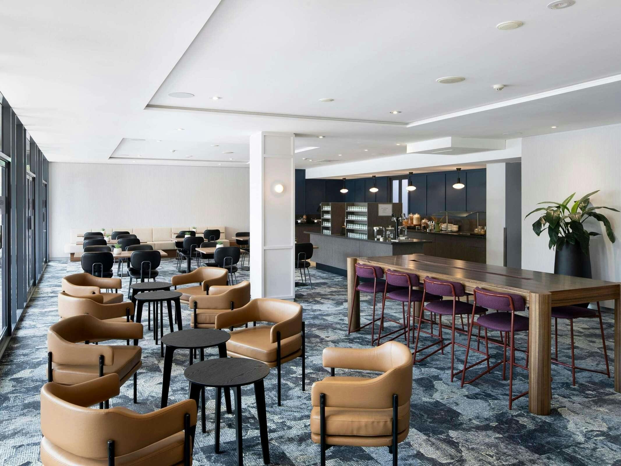 Hotel Mercure Brisbane Garden City photo 1