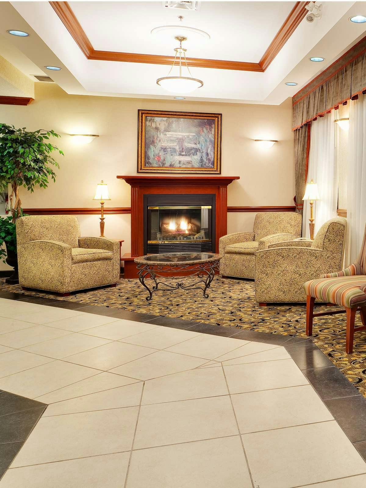 Hotel Holiday Inn Express Hotel & Suites Barrie photo 4