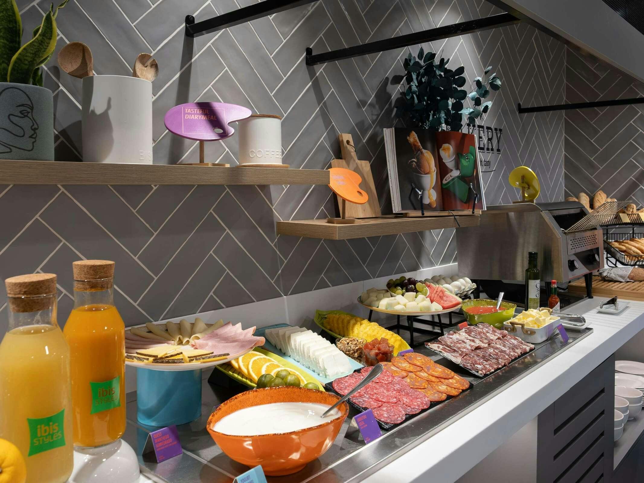 Hotel Ibis Styles Santander photo 5