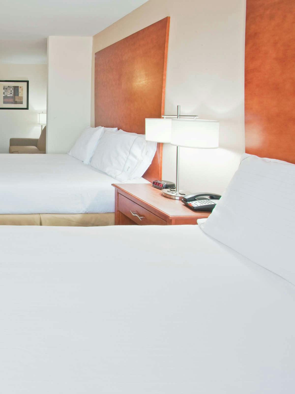 Hotel Holiday Inn Express Hotel & Suites Bainbridge photo 1