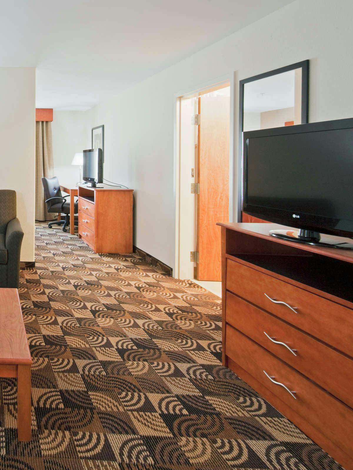 Hotel Holiday Inn Express Hotel & Suites Bainbridge photo 3