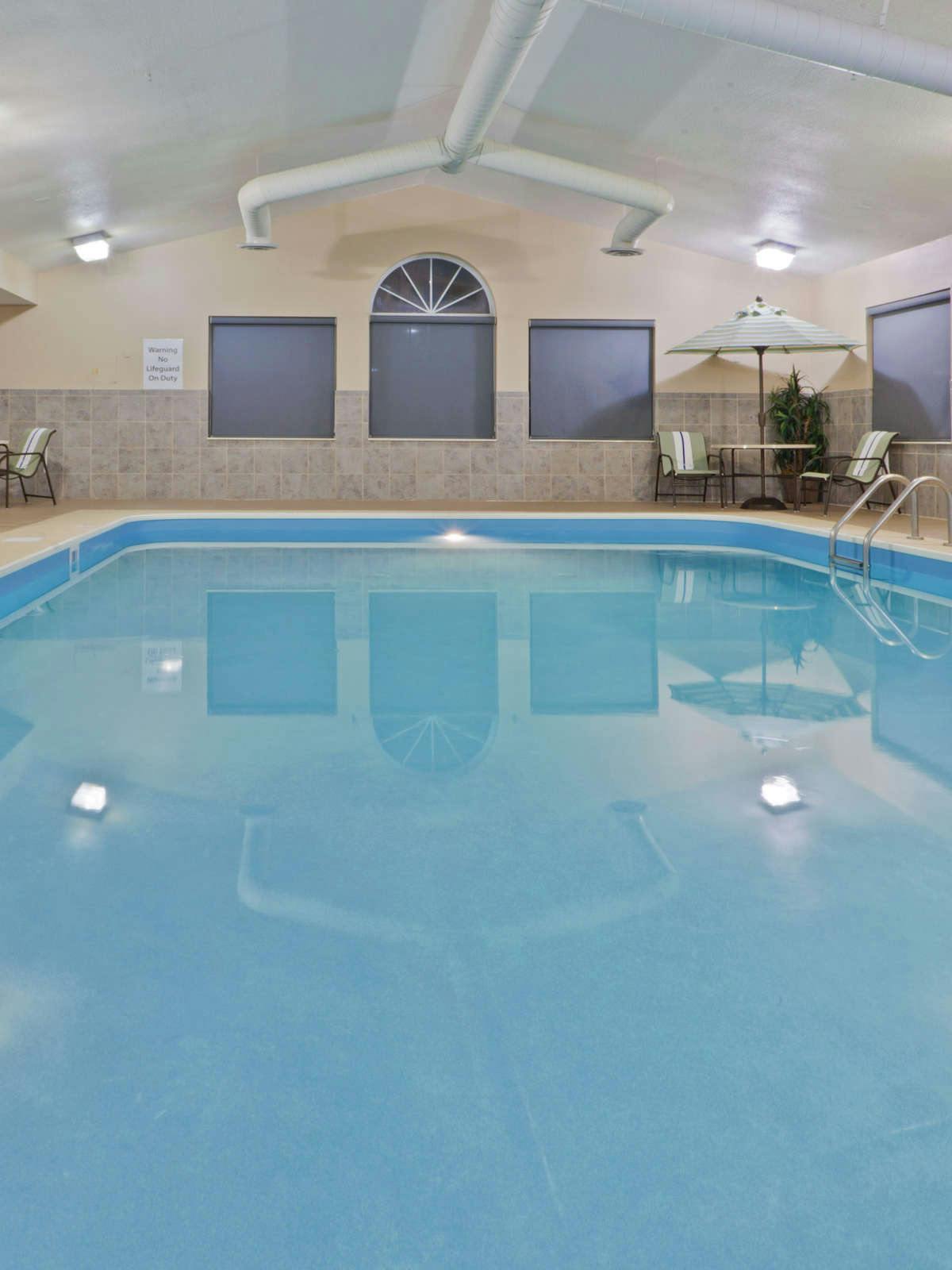 Hotel Holiday Inn Express Hotel & Suites Ashtabula Geneva photo 5