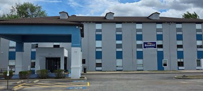Baymont Louisville Southwest